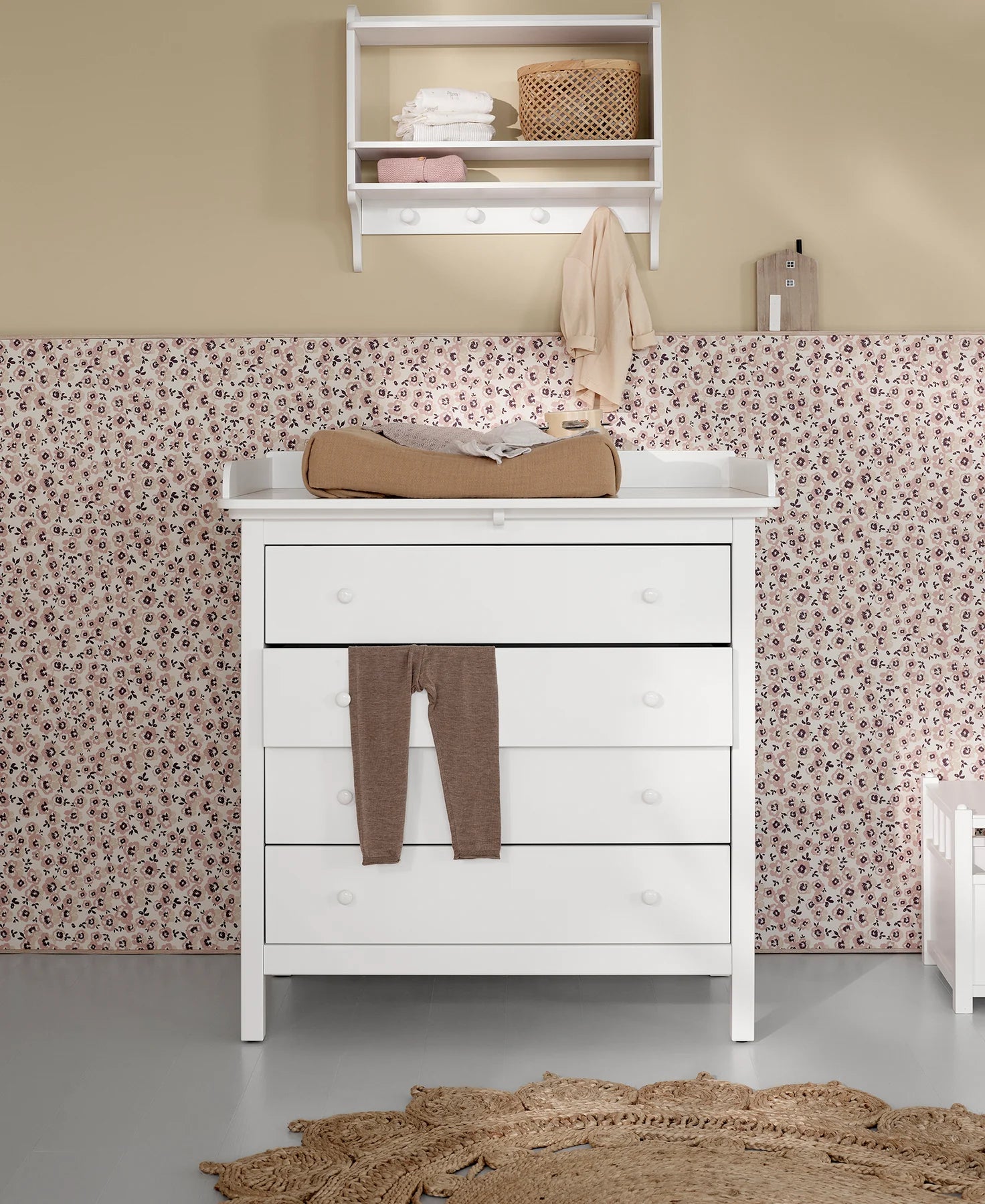 Seaside 4 Drawer Changing Table, White