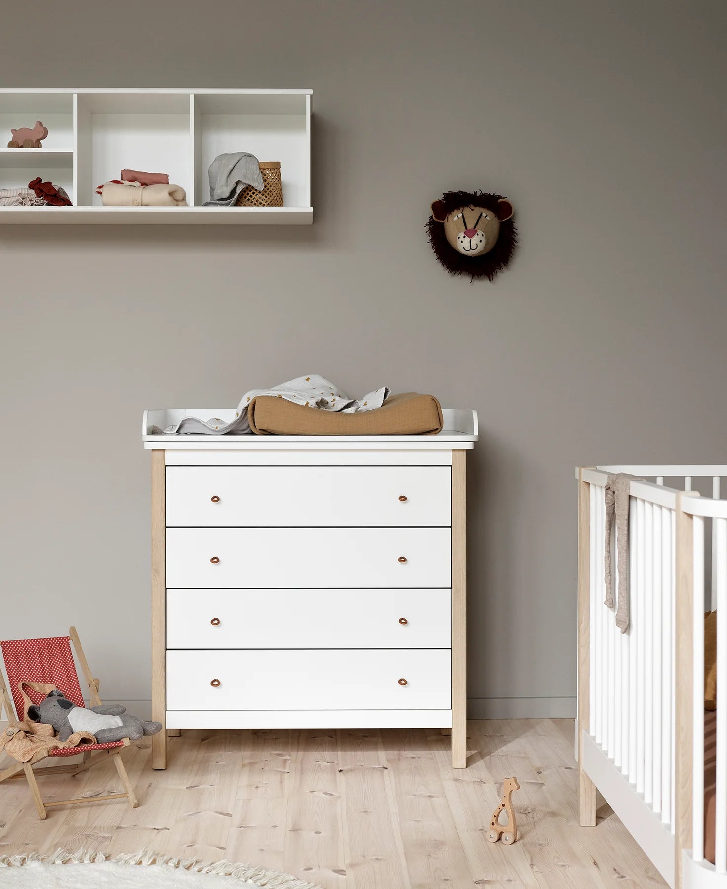 Wood 4 Drawer Changing Table, White/Oak