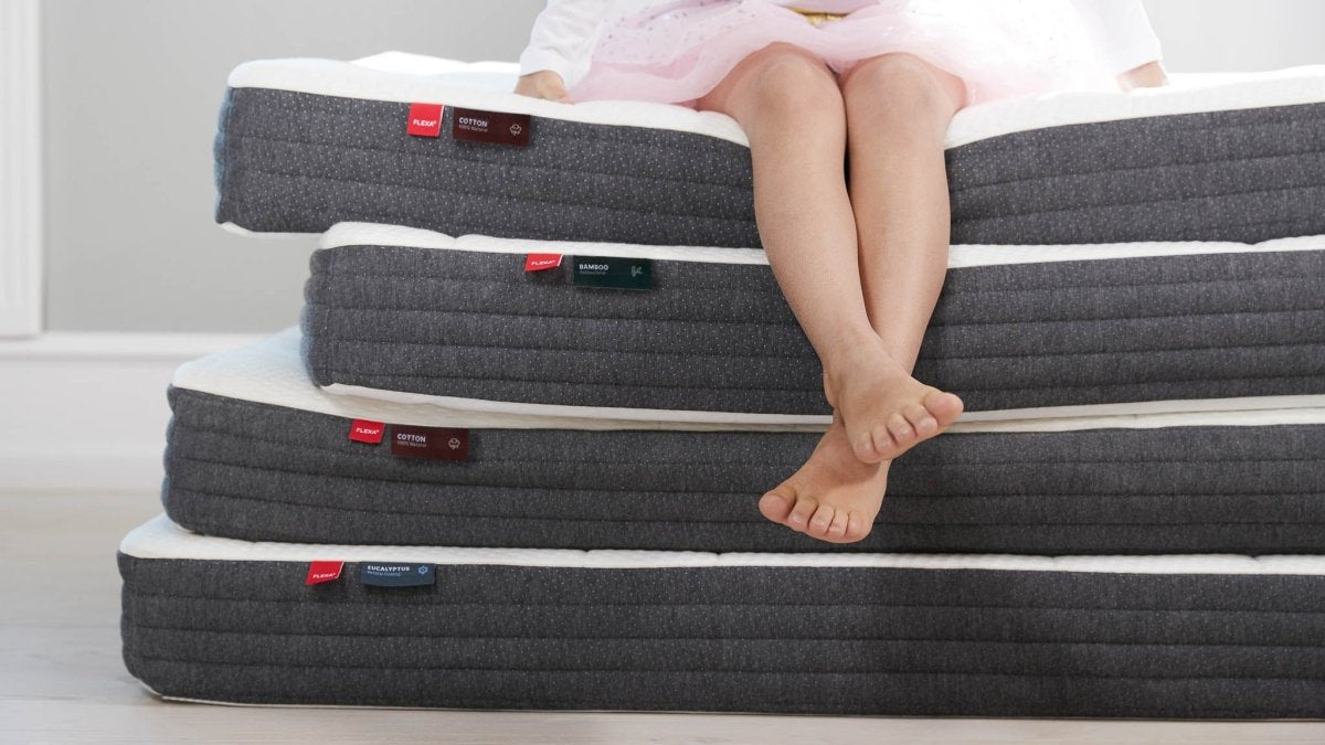 FLEXA-Matelas Flexa En Mousse Avec Housse En Coton Blanc-Les Petits