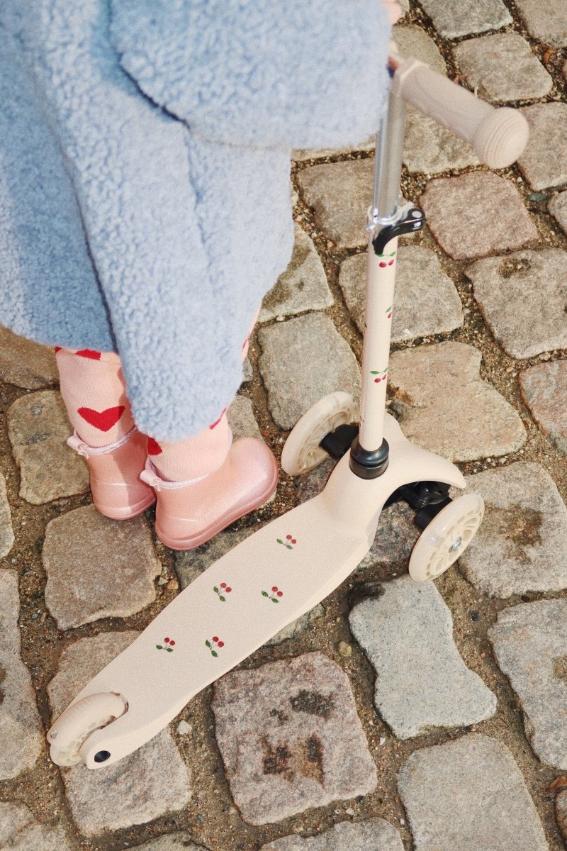 KONGES SLØJD - Trottinette Pour Enfants - Cerise - Les Petits