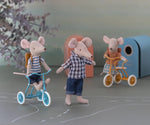 MAILEG - Souris Tricycle, Grand Frère Avec Sac - Les Petits