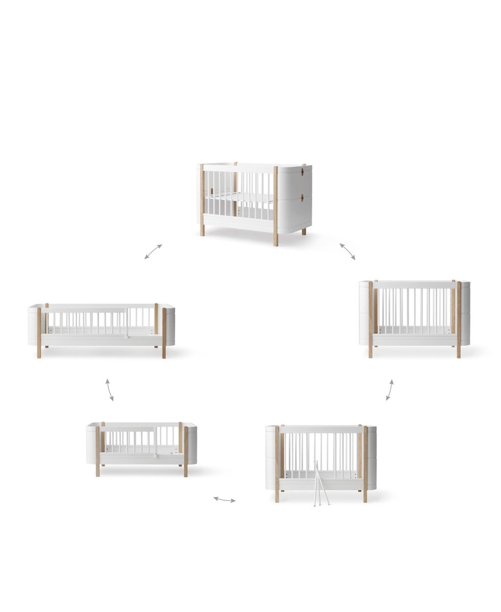 OLIVER FURNITURE - Lit Bébé Évolutif Wood Mini+, Avec Kit Junior Inclus, Blanc/Chêne - Les Petits