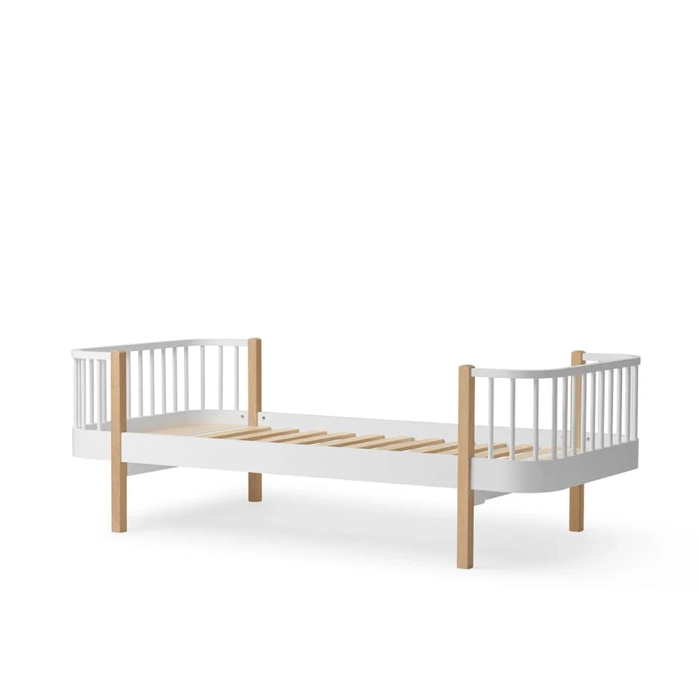 OLIVER FURNITURE - Lit Wood Original, Blanc/Chêne - Les Petits