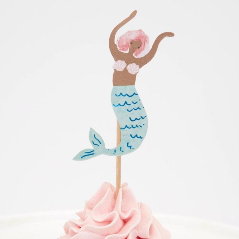 Resultado de imagem para roupas fantasias para berçario sereia  Mermaid  birthday party, Little mermaid birthday, Mermaid birthday