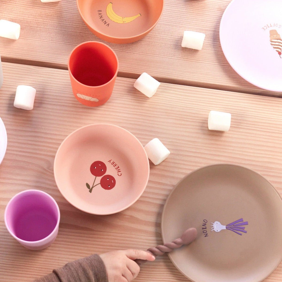 Set de vaisselle enfant pour le repas Cherry